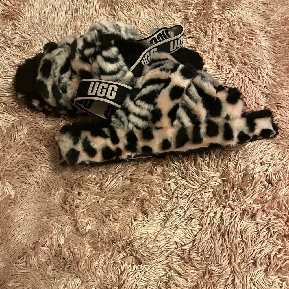Size 10 UGG Slippers
